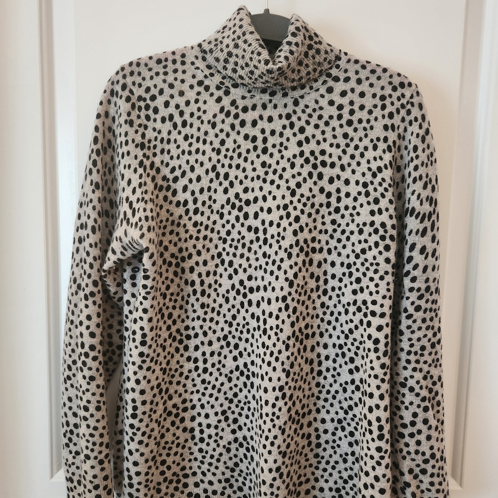Black and Gray Animal Print Cashmere Sweater